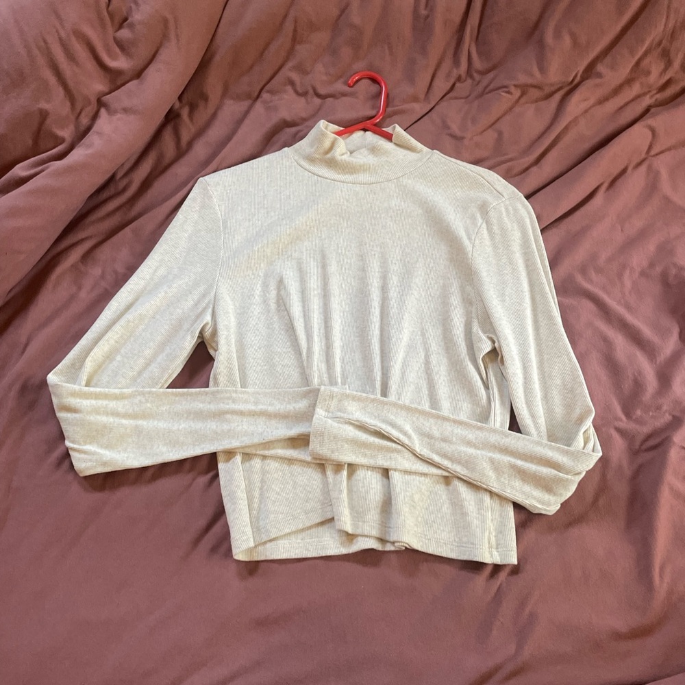 XL white turtle neck long sleeve shirt by American Eagle NWOT